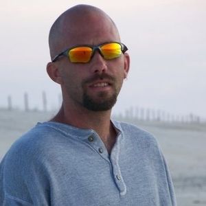 Meet your Posher, Eric